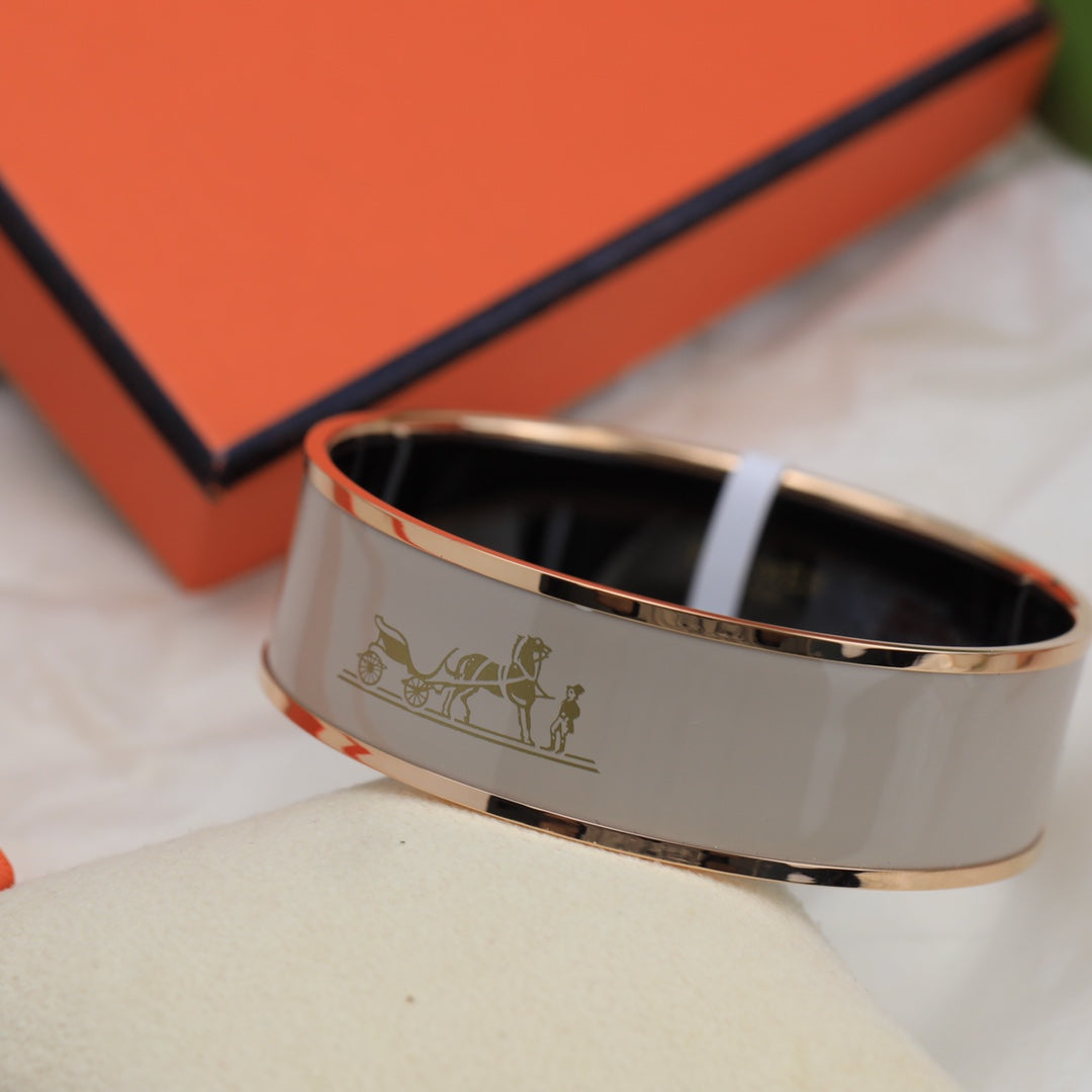 18K Enamel Cal¨¨che Wide Bangle H Bracelet