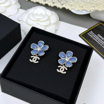 18K CC 26C Blue Flower Diamond Earrings