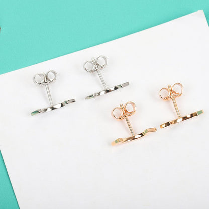 18K T Smile Diamond Earrings