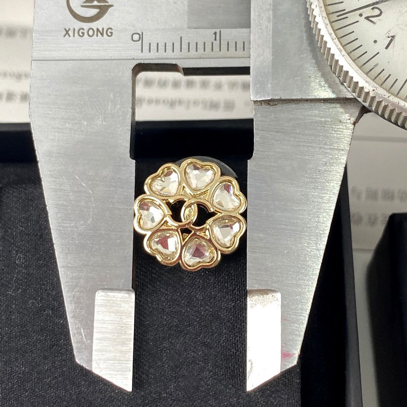 18K CC 25B Heart Crystal Earrings