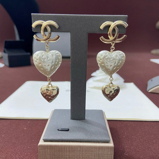 18K CC Heart Pearl Pendant Earrings