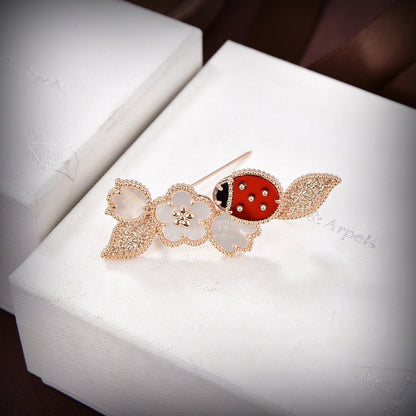 18K Lucky Spring Clip Brooch