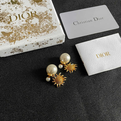 18K CD Vintage Flower Earrings