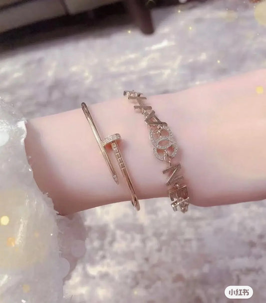 18K CC Script Chain Bracelet