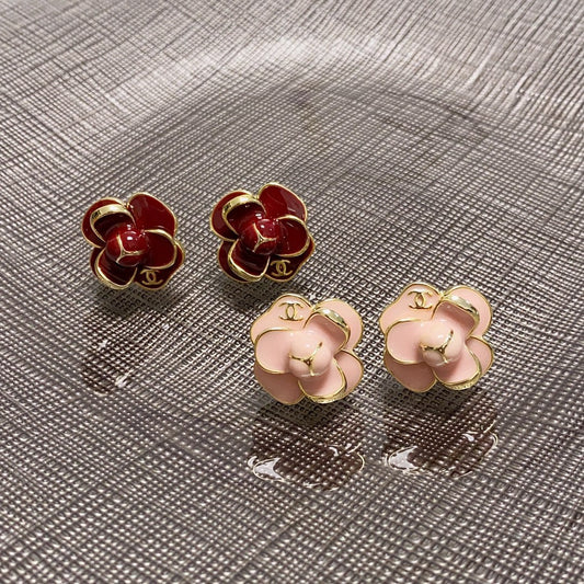 18K CC Camellia Earrings