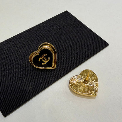 18K CC 26P Black & Red Heart Earrings