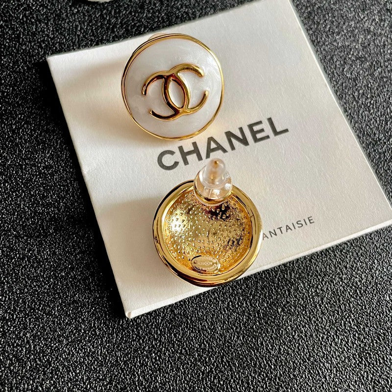 18K CC Black & White Round Gold Earrings