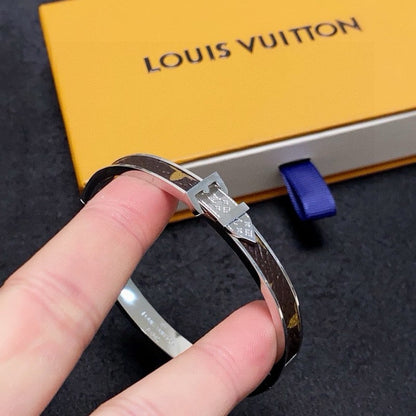 18K Louis Vintage White Gold Bracelet