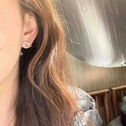 18K CC 25P Gold Earrings