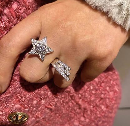 18K CC Comete Diamonds Ring