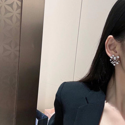 18K Louis Diamond Earrings