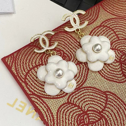 18K CC Flower Pearl Earrings