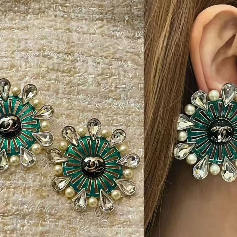 18K CC 26C Crystal Green Earrings