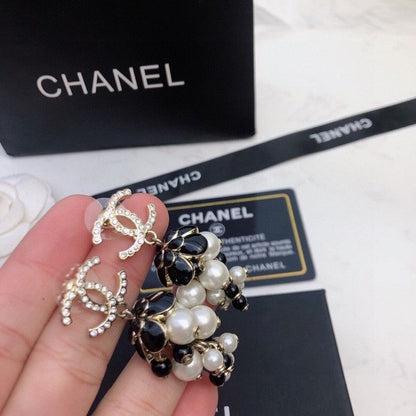 18K CC Black & White Pearl Gold Earrings