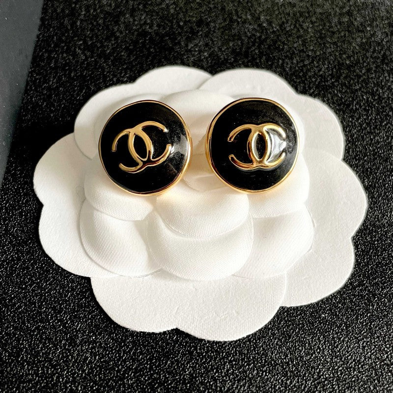 18K CC Black & White Round Gold Earrings