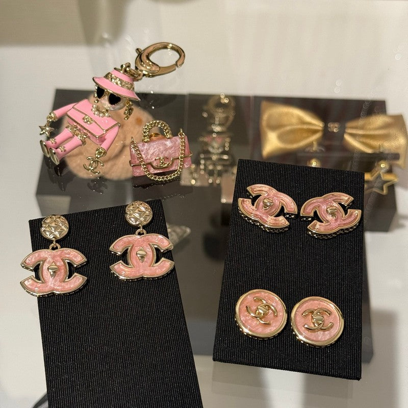 18K CC 25B Pink Gold Earrings