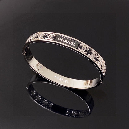 18K CC Hollow Bracelet