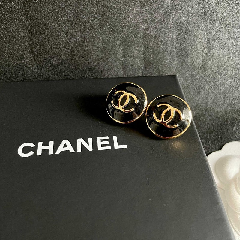 18K CC Black & White Round Gold Earrings